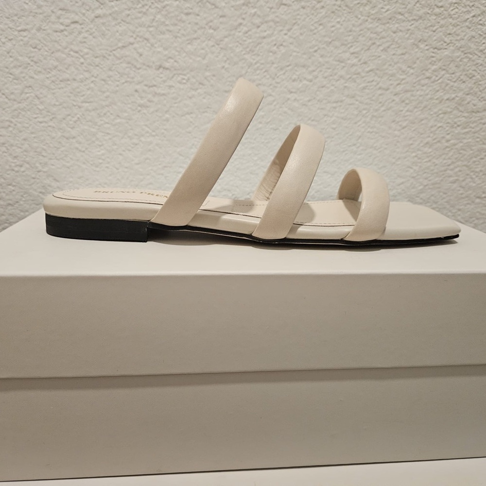 381 BRUNO PREMI Italian Leather Elegant Cream Women's Sandals NEW  EU38
